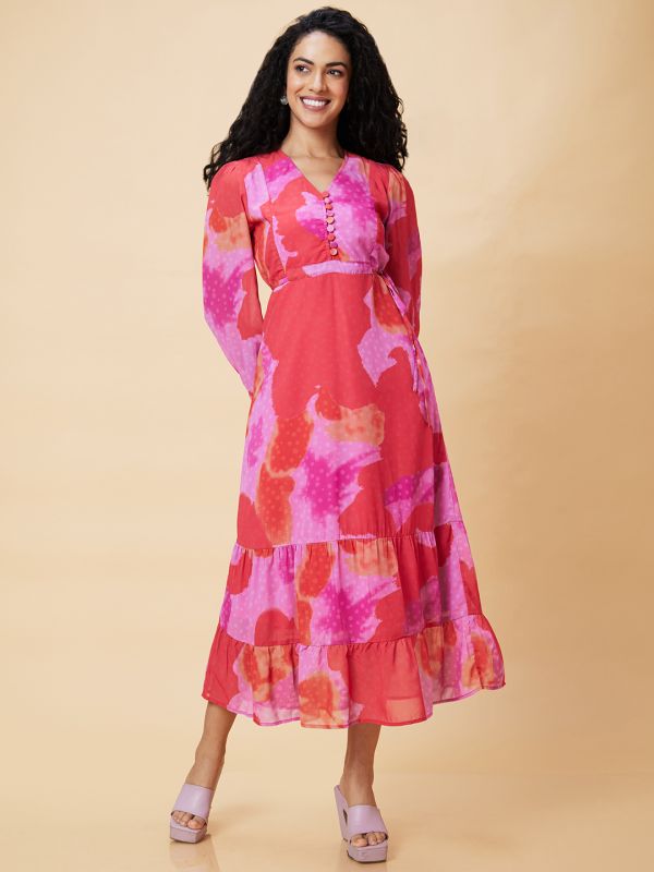 Globus Women Pink Abstract Print V-Neck Casual Tie-Up Fit And Flare Tiered Maxi Dress