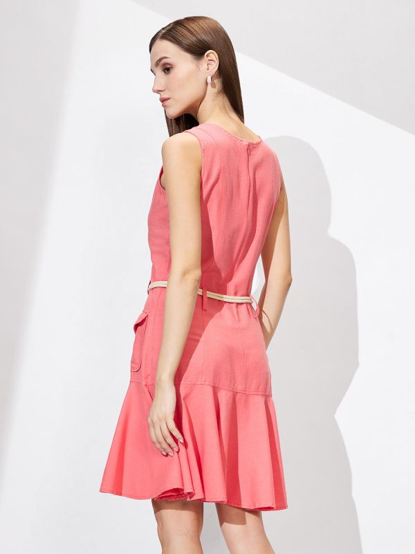 Globus Women Coral V-Neck Utility Pockets Flared Hem Belted A-Line Dress
