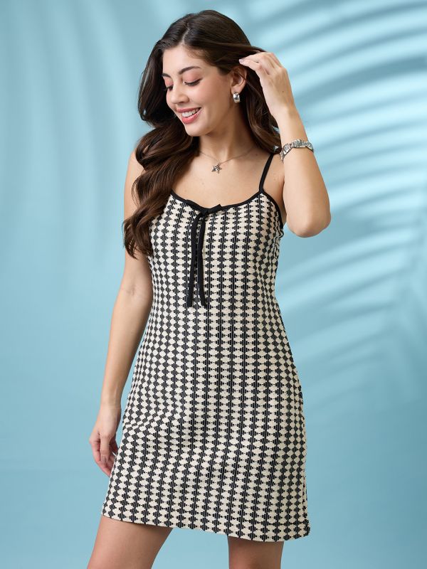 Globus Women Black & White Scoop Neck Strappy Sleeves Crochet Sheath Mini Dress