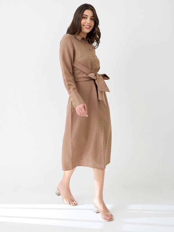 Globus Women Brown Collared Neck Cuffed Sleeves Self Design Waist Tie-Ups Midi Workwear Shirt Dress