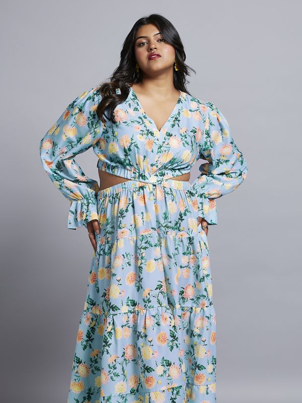 Globus Gloplus Women Blue Floral Print V-Neck Bishop Sleeves Cut-Out Detail Tiered Fit & Flare Plus Size Maxi Dress