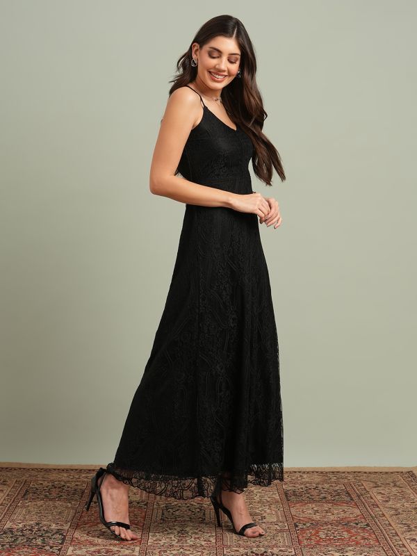 Globus Women Black V-Neck Back Side Cross Strap Cut-Out Detail Lace Fit & Flare Maxi Party Dress