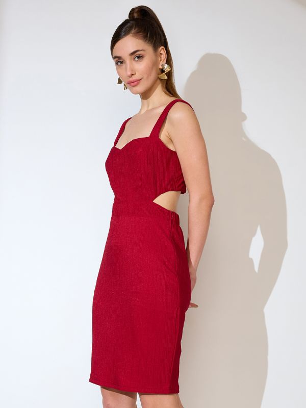 Globus Women Maroon Textured Fabric Sweetheart Neck Strappy Sleeves Cut-Out Detail Mini Bodycon Party Dress