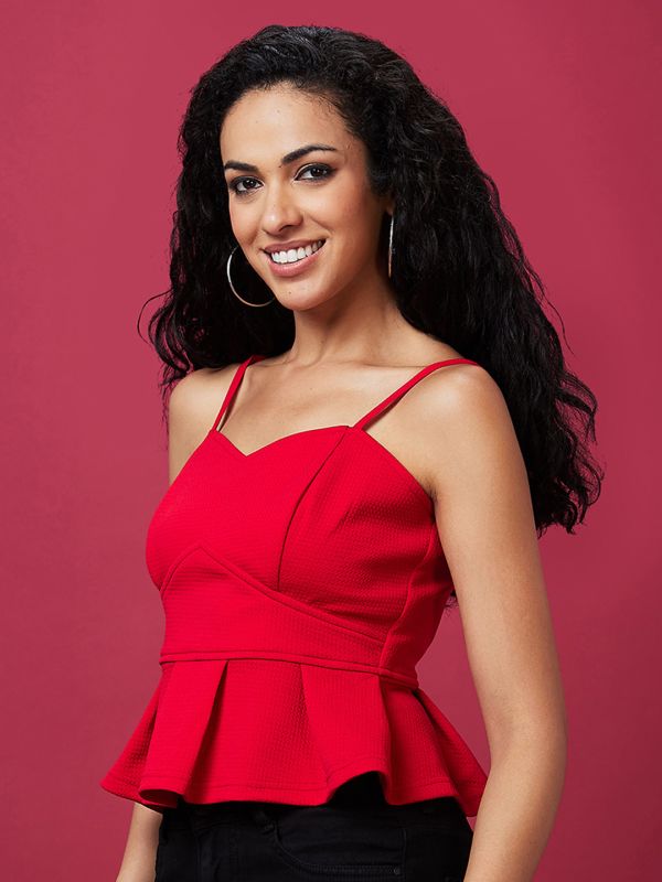 Globus Women Red Solid Strappy Sweetheart Neck Top