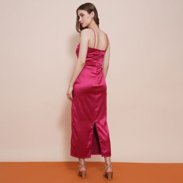 Globus Women Magenta Sweetheart Neckline Bodycon Satin Pleated Maxi Dress