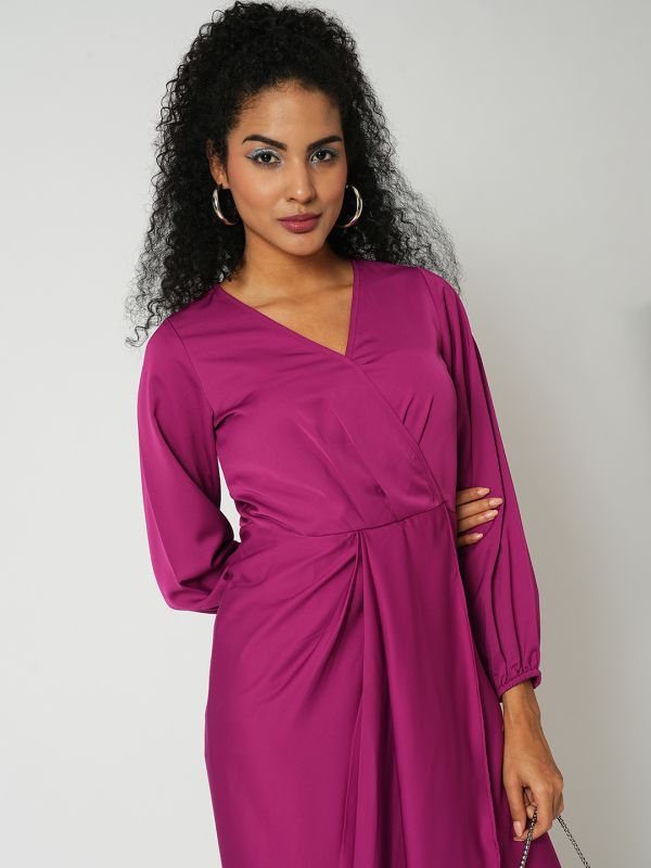 Globus Women Magenta Wrap Neck Full Sleeves Tulip Hem Satin Midi Sheath Party Dress