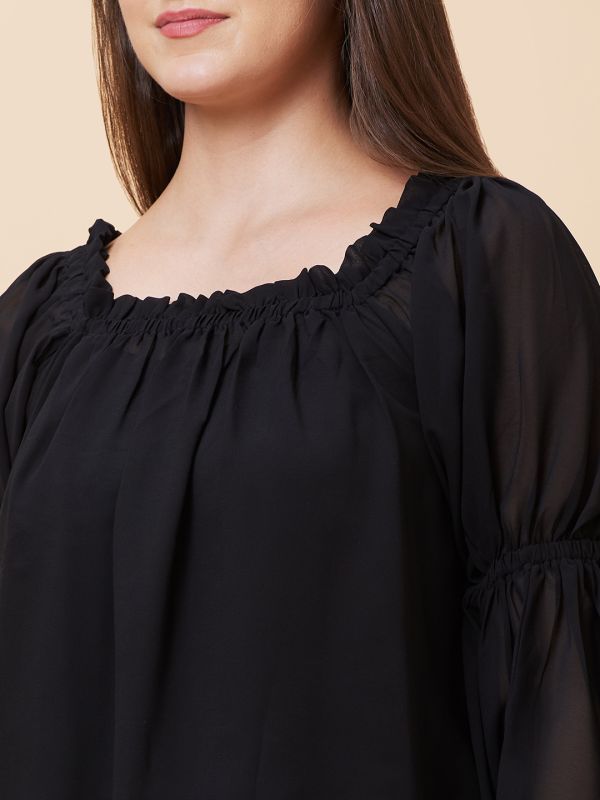 Globus Women Black Solid Square Neck Flared Sleeves Party Crop Top
