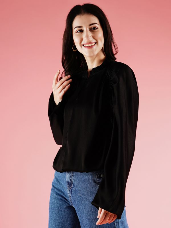 Globus Women Black Solid V-Neck Long Sleeves Top