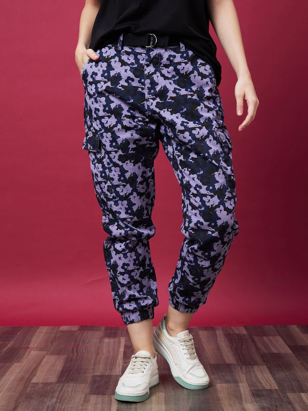 Globus Women Lavender Camo Printed Mid-Rise Regular Fit Casual Cargo