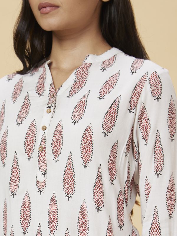 Globus Women Off White Printed Straight Kurta