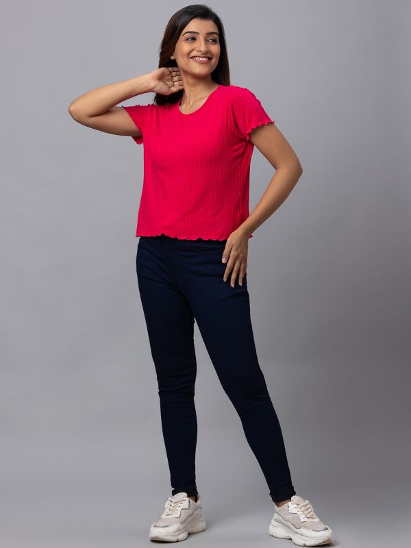 Globus Women Red Solid Round Neck Casual Regular Fit Crop Tshirt