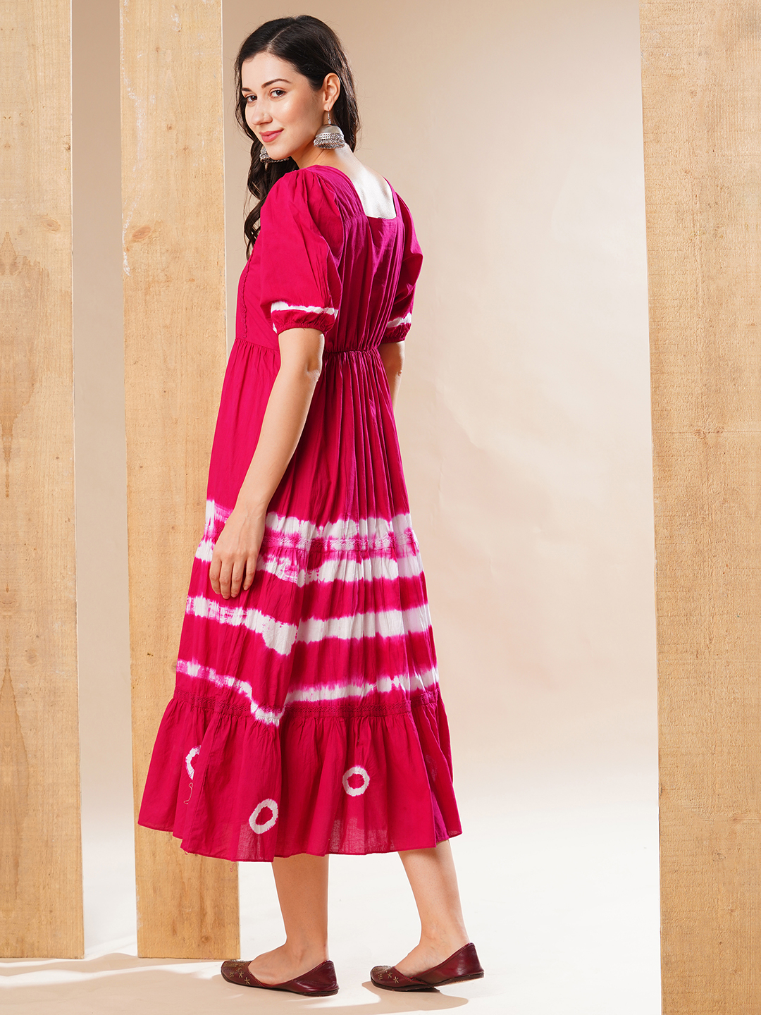 Globus Women Pink Square Neck Tie-Dye Print Tiered Midi Dress
