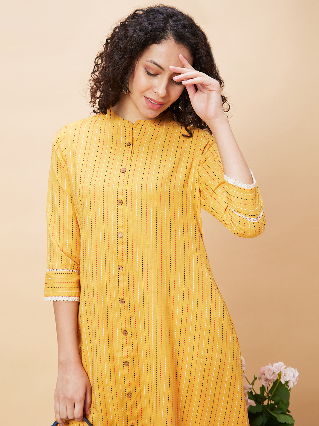 Globus Women Yellow Striped Mandarin Collar Yarn Dyed Casual A-Line Kurta