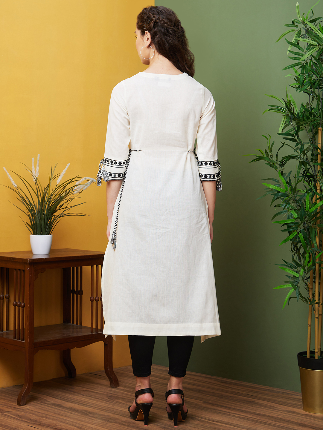 Globus Women Off-White Embroidered Cotton Daily Wear Round Neck A-Line Kurta