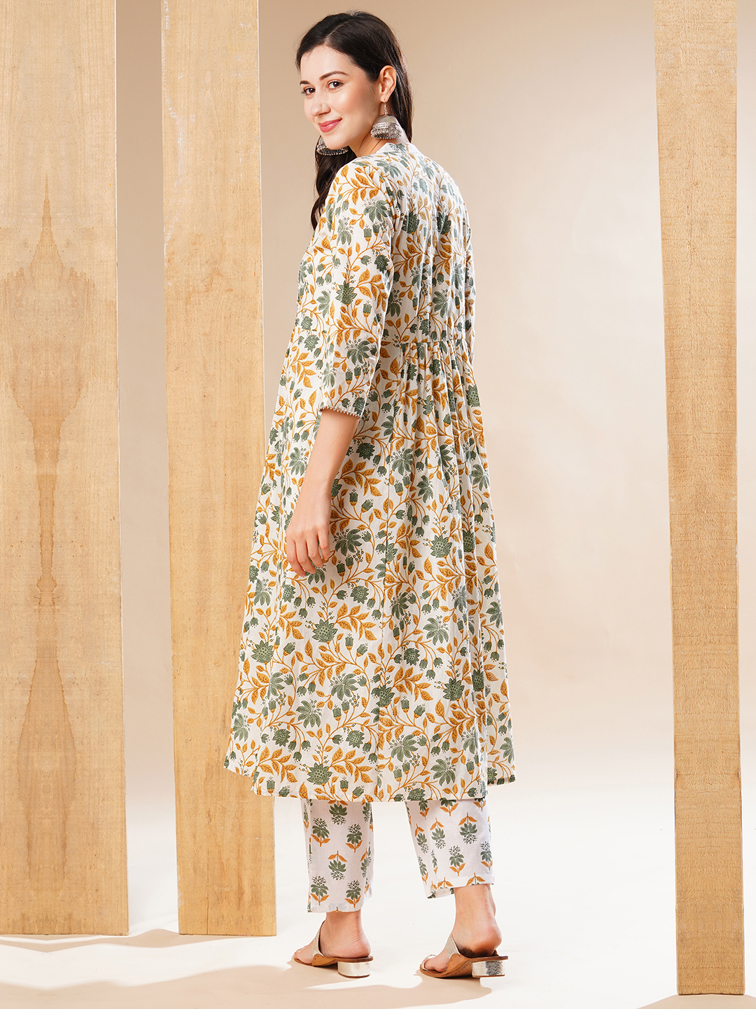 Globus Women Off-White Floral Print Mandrain Collar A-line Kurta & Trouser Set
