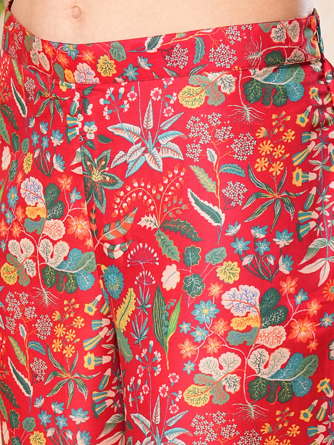 Globus Women Red Printed Alia-Cut A-Line Peplum Tunic & Straight Pant Co-Ord Set