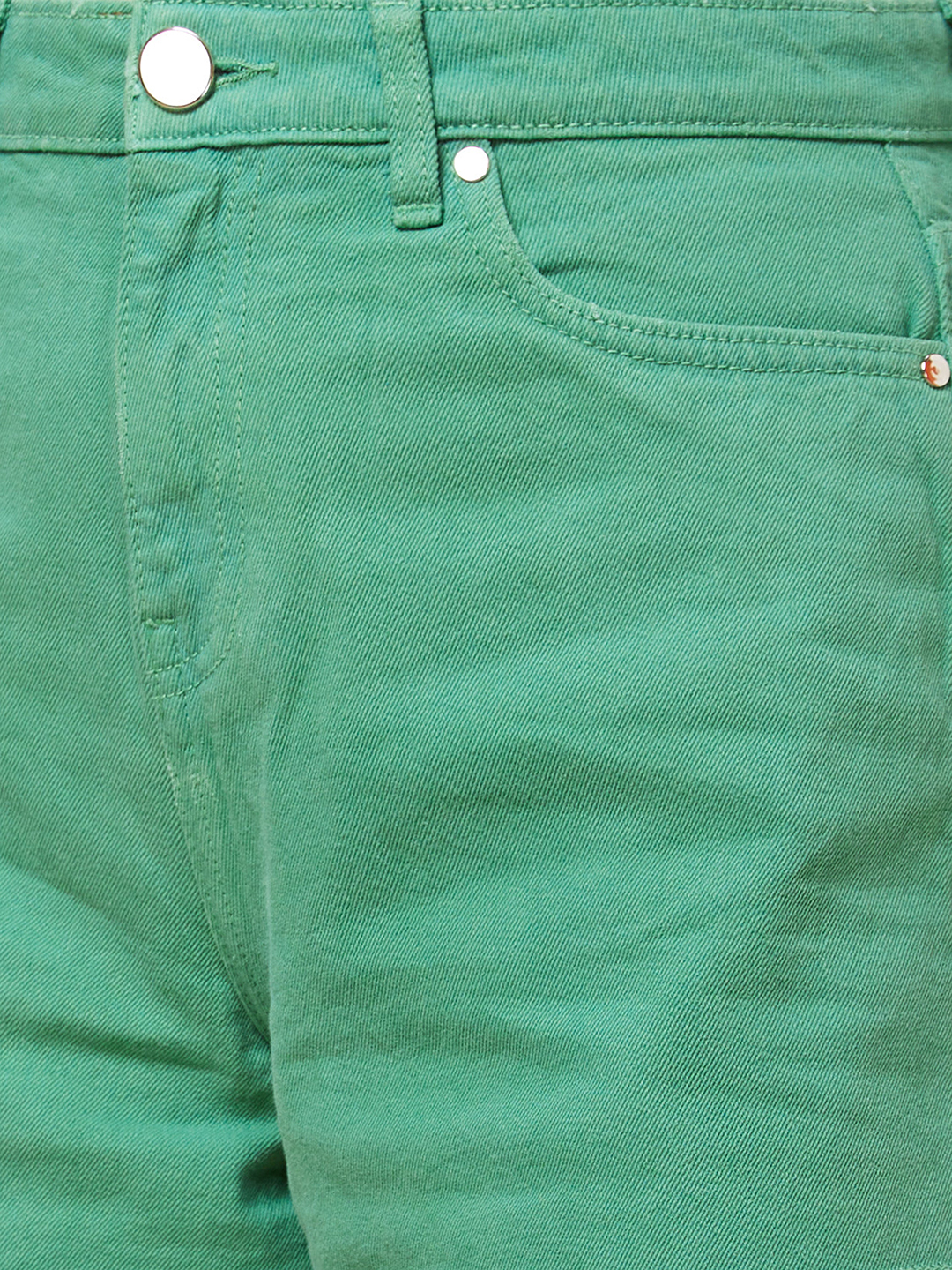 Globus Women Green Solid Mid-Rise Frayed Hem Casual Denim Shorts