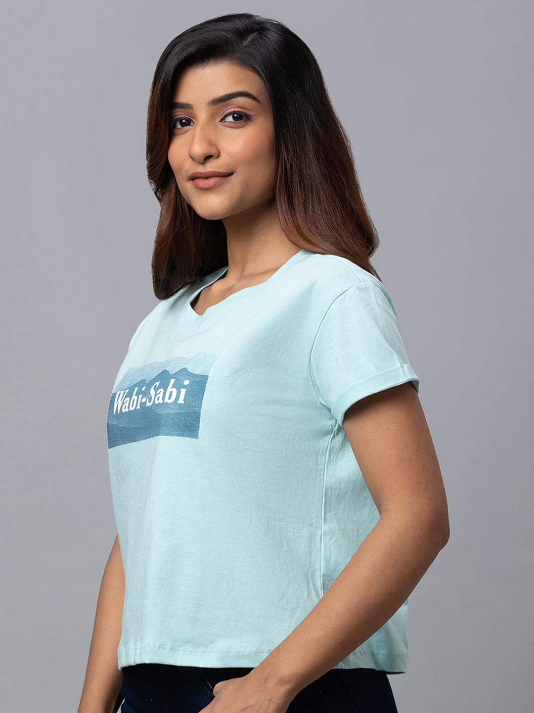Globus Women Blue Printed Round Neck Casual Boxy Fit Crop Tshirt