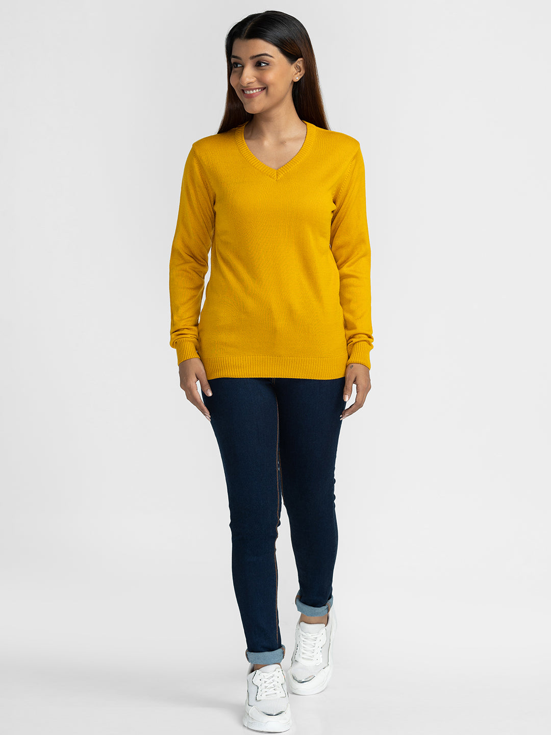 Globus Yellow Solid Pullover Sweater