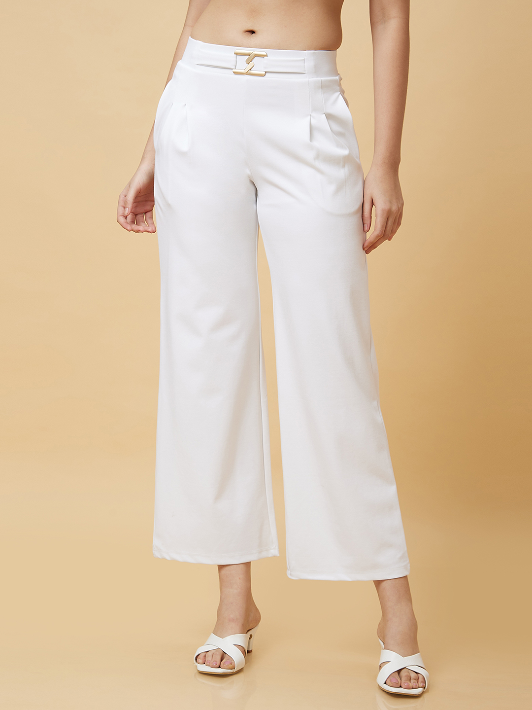 Globus Women White Solid High-Rise Loose Fit Pleated Slip-On Trouser
