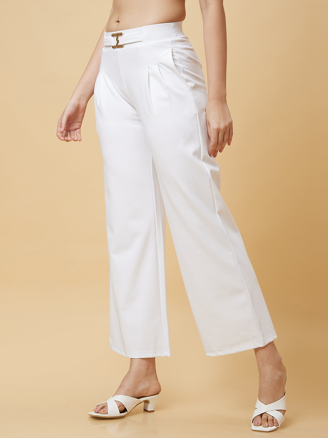 Globus Women White Solid High-Rise Loose Fit Pleated Slip-On Trouser