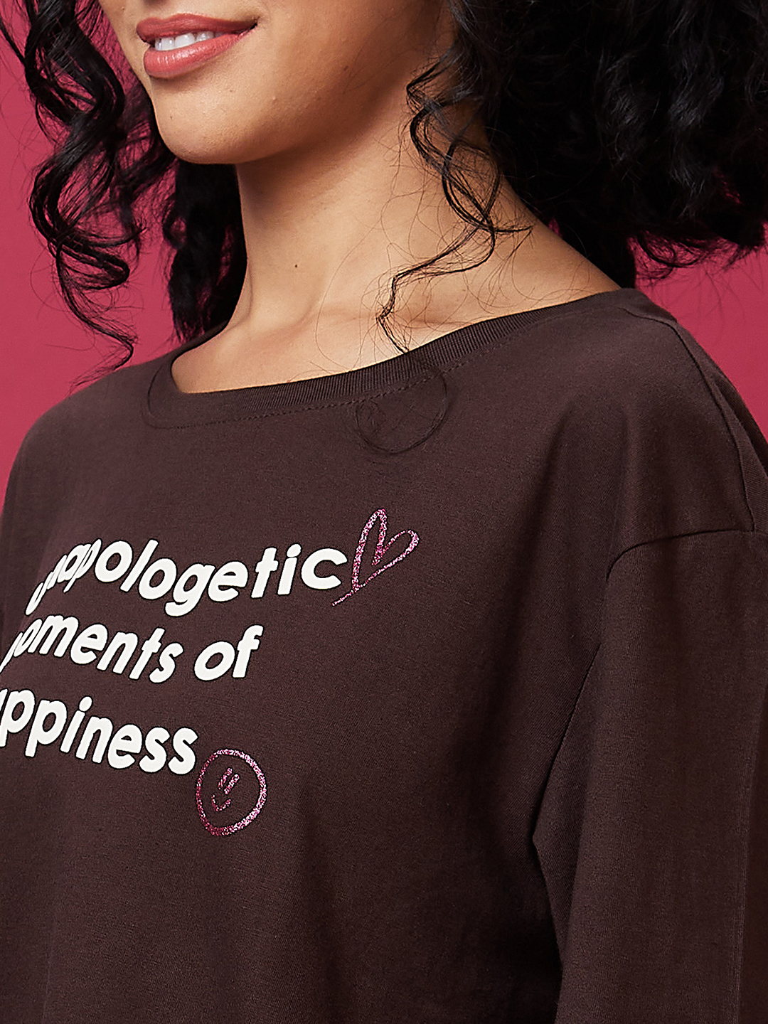 Globus Women Brown Typography Print Drop Shoulder Oversized Tshirt