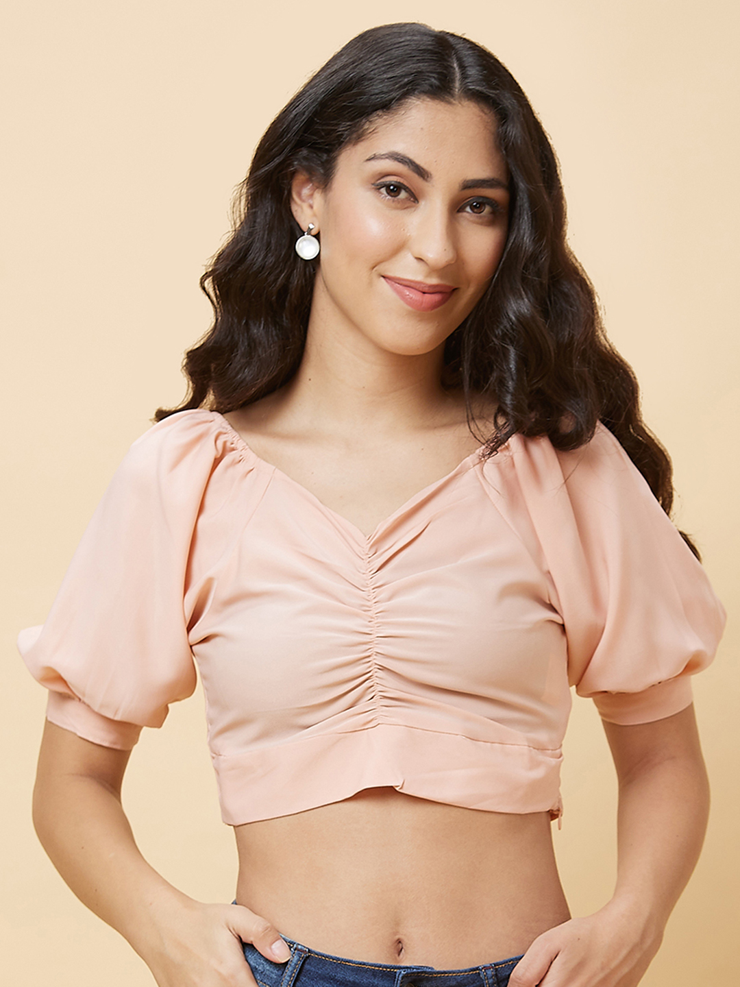 Globus Women Peach Solid V-Neck Ruched Casual Crop Top