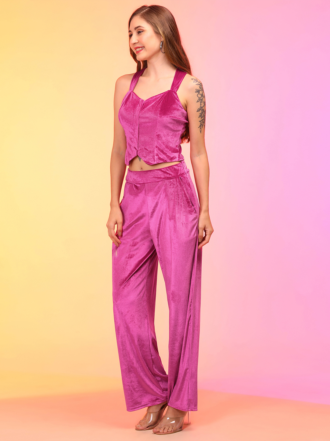 Globus Women Pink Velvet Halter Neck Crop Top With Palazzo Co-Ord Set