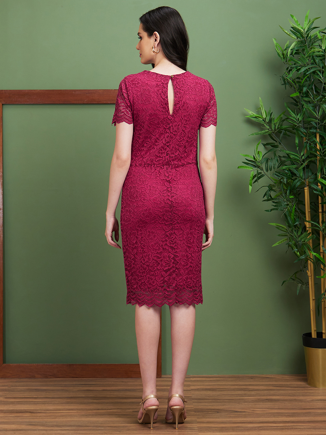 Globus Women Wine Self Design Polyester V-Neck Slim Fit Bodycon Party Dress