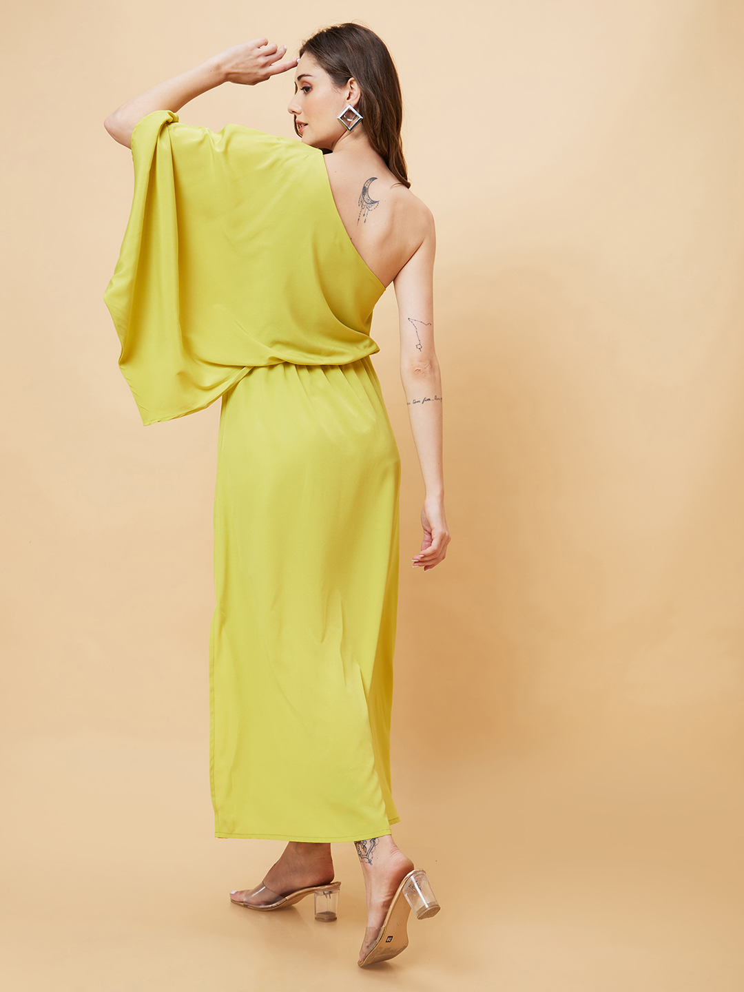 Globus Women Yellow Kimono Sleeves One Shoulder Gathered Waist Fit & Flare Side Slit Maxi Dress
