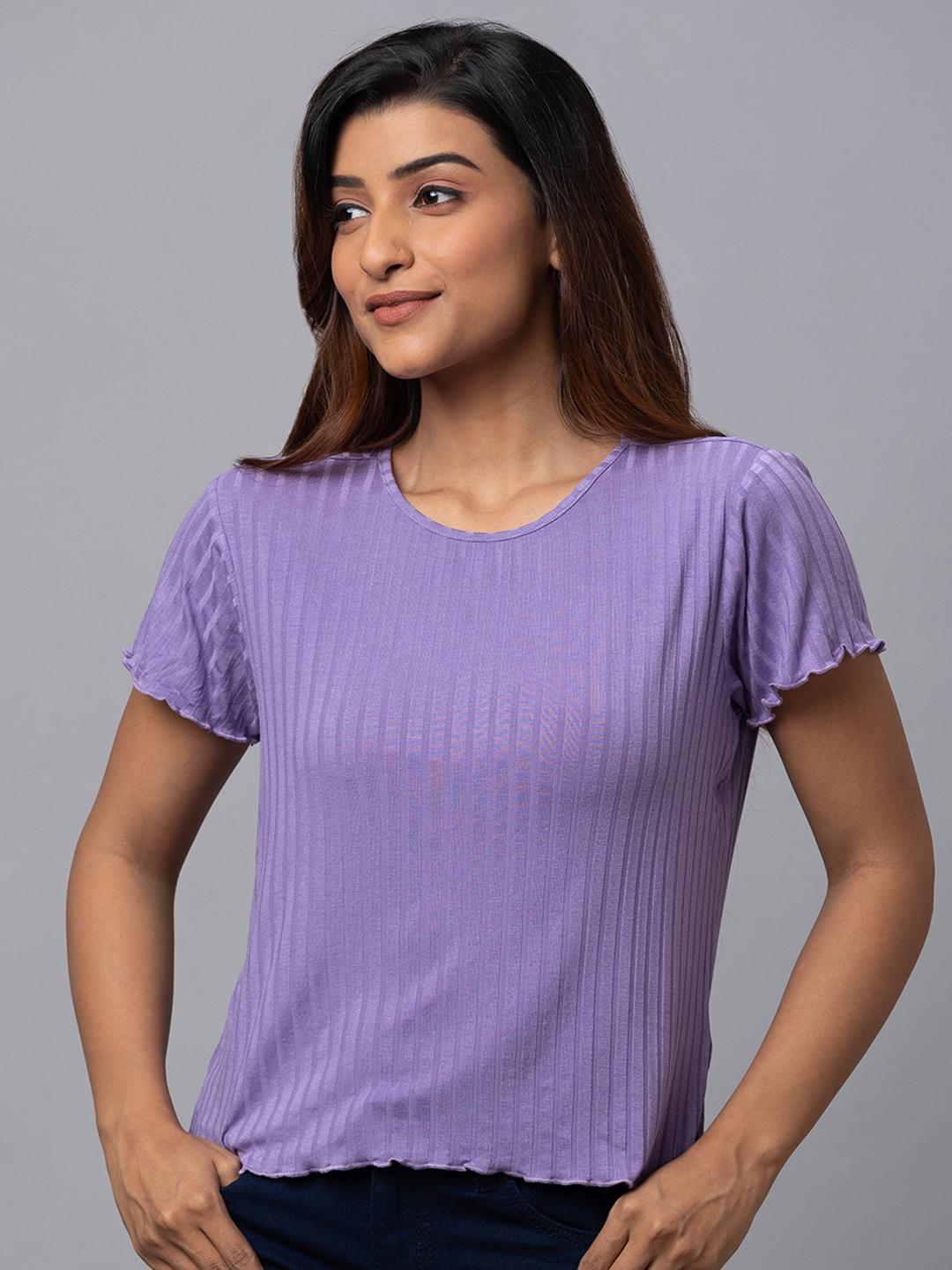 Globus Women Purple Solid Round Neck Casual Regular Fit Crop Tshirt